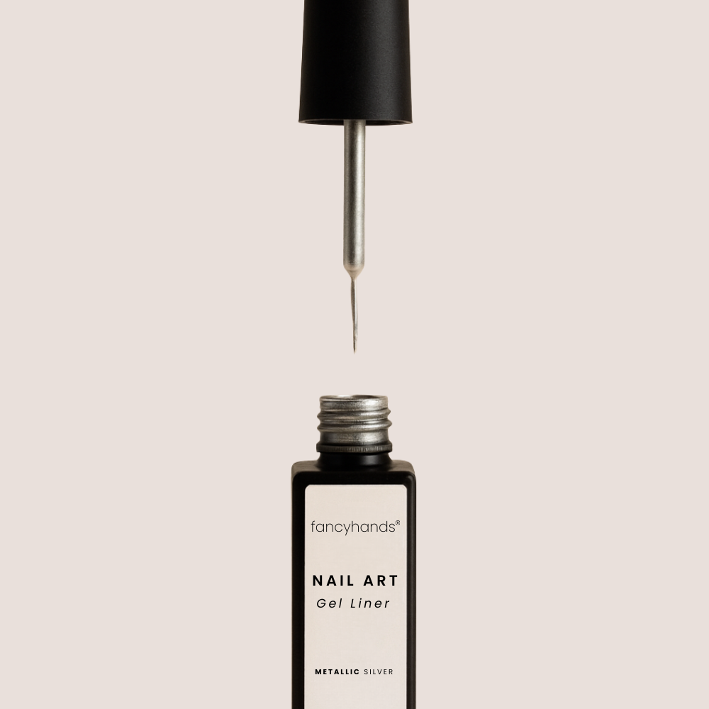 Nail Art Gel Liner Metallic Silver von fancyhands®