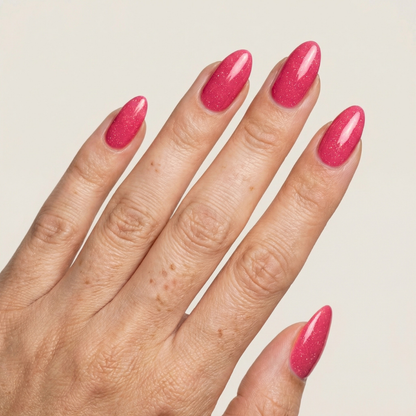 Bella Dipping Powder Farbe auf Nägeln