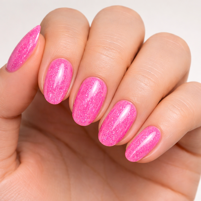 Flore Dipping Powder Farbe auf Nägeln