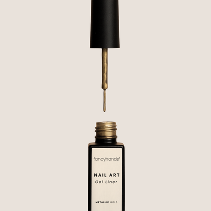 Nail Art Gel Liner Metallic Gold von fancyhands®