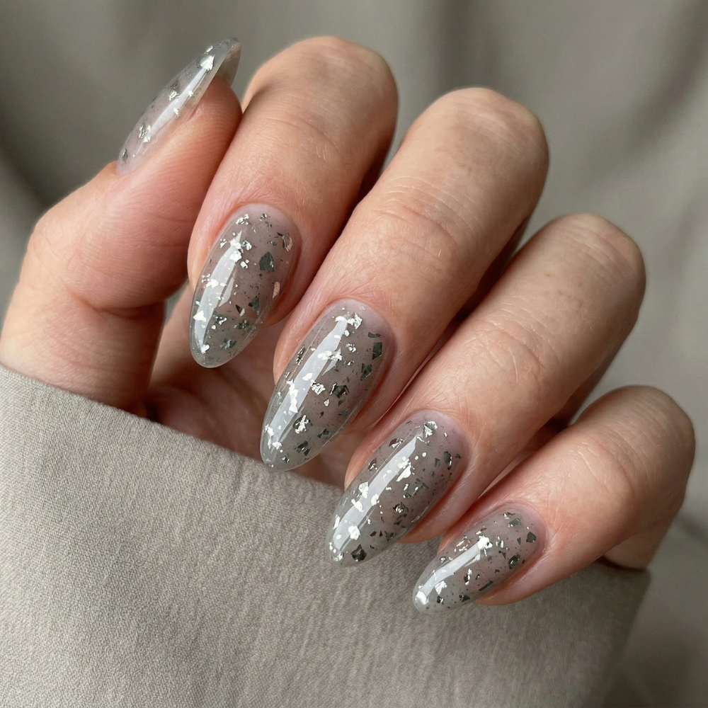 Roxana Dipping Powder Farbe auf Nägeln